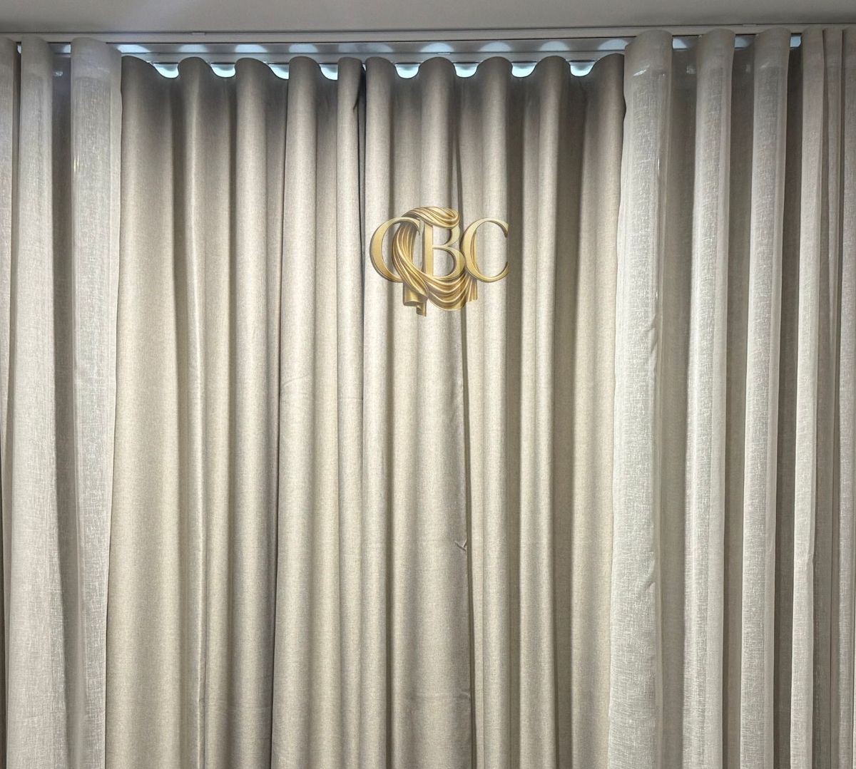 The even fold of a properly made S-Wave track